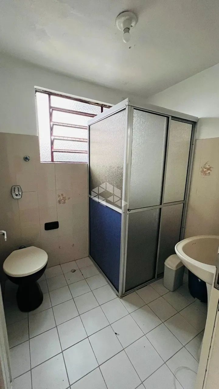 Casa com duas moradias as 150 metros da Rodoviária - Foto 5