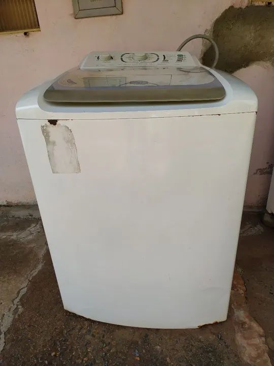 Máquina de Lavar Roupa Eletrolux  com defeito  - Foto 2