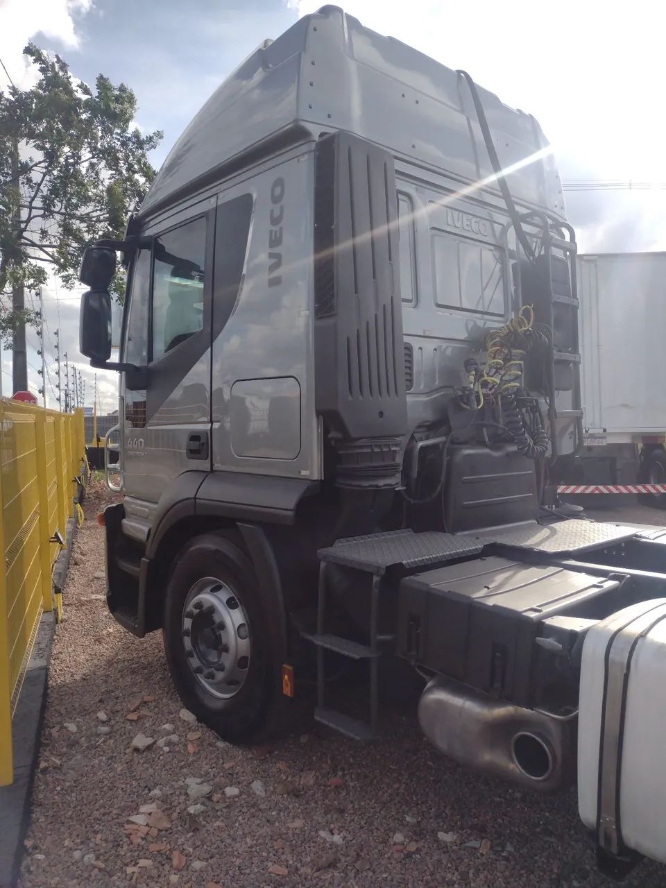 Iveco Stralis 440 6x2 - automático - ano: 2014 - Foto 5