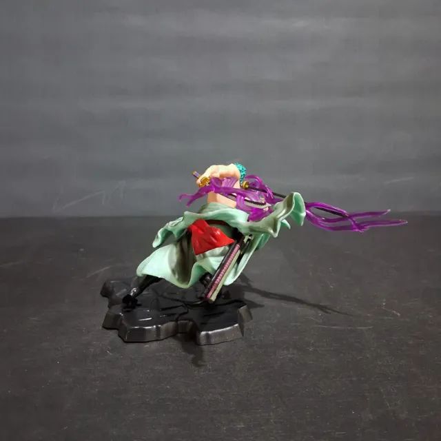 Action Figure Roronoa Zoro 11cm One Piece | Pvc + Base - Foto 3