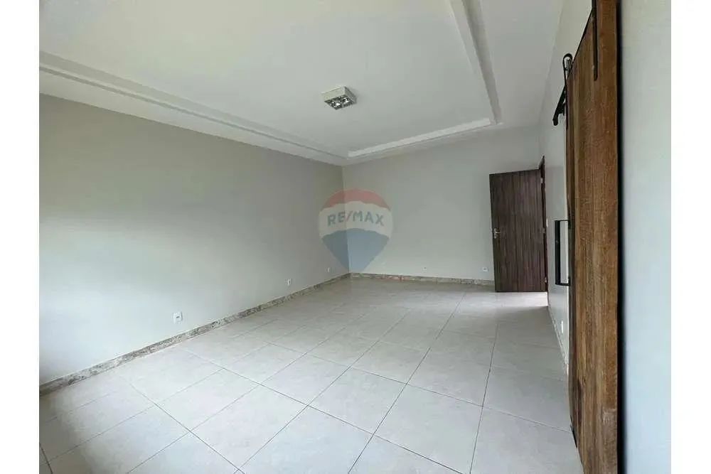 BELÍSSIMO IMÓVEL DE ALTO PADRÃO NO BAIRRO FLAMBOYANT - Foto 11