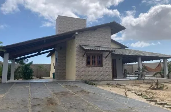 Imóvel para aluguel e venda possui 178 metros quadrados com 3 quartos