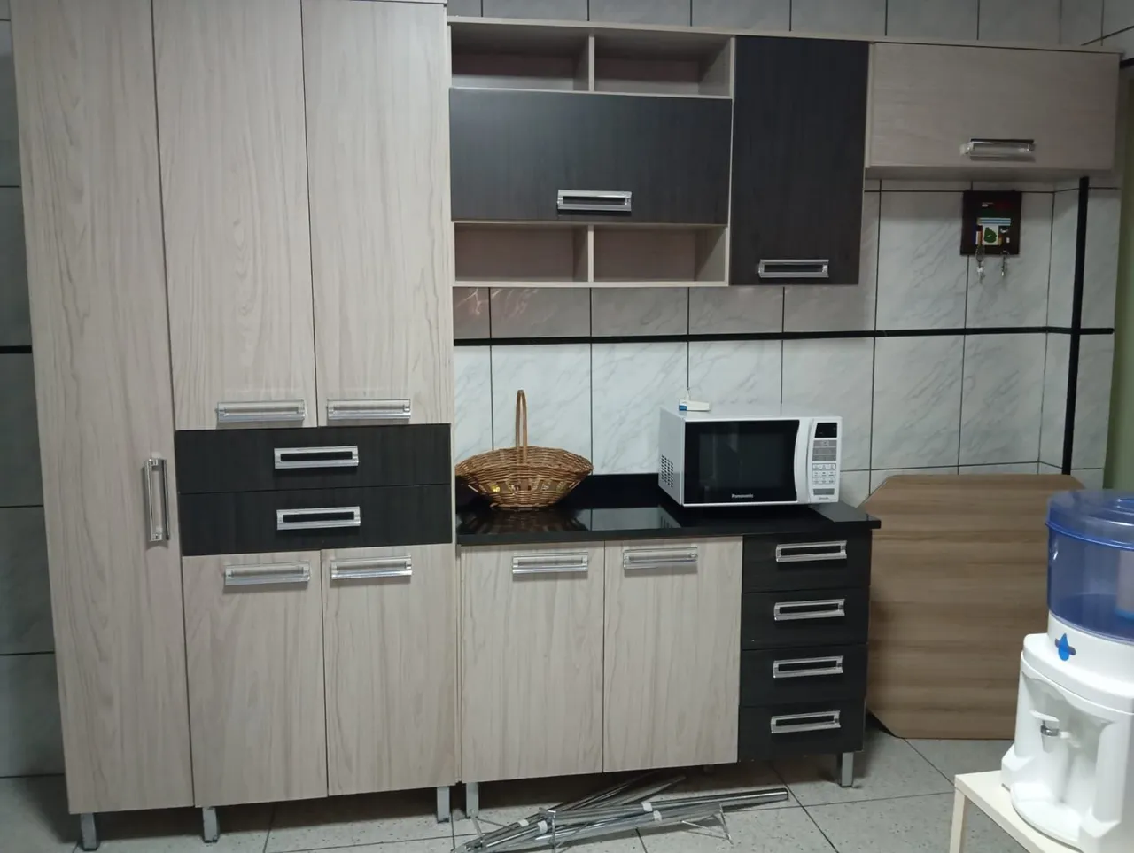 Armário cozinha em ótimo estado