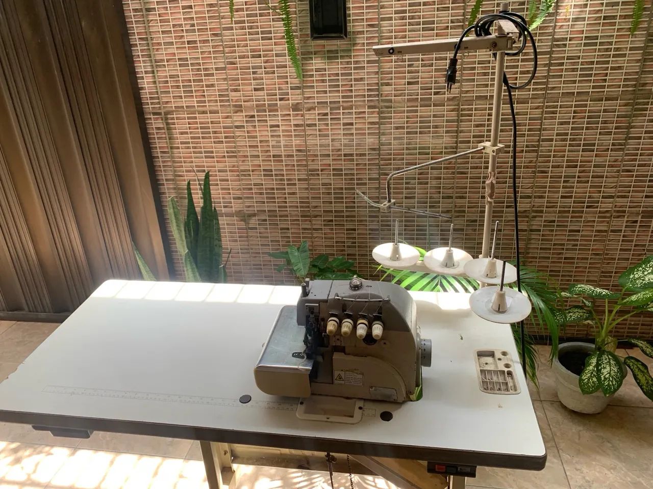 Máquina overloque ponto cadea - Foto 2