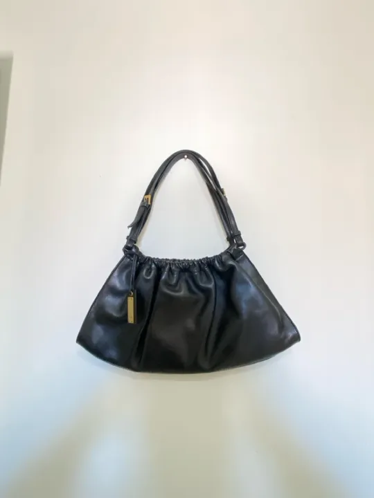 Bolsa de Ombro Preta de Couro Gucci