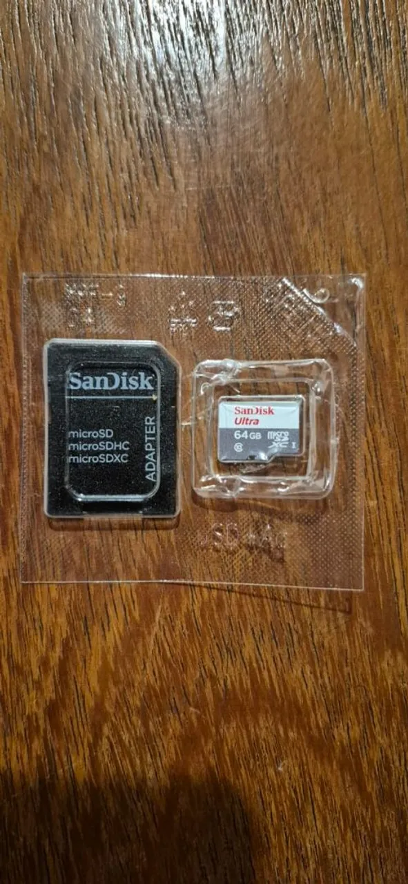 Cartão de Memória Sandisk Ultra 64GB com Adaptador