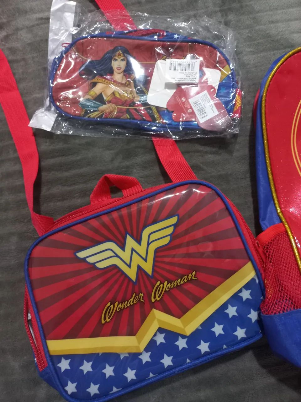 Kit mochila mulher maravilha  - Foto 3
