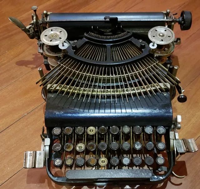 Maquina de Escrever Adler 7 de 1900 Completa e Funcionando - Foto 2
