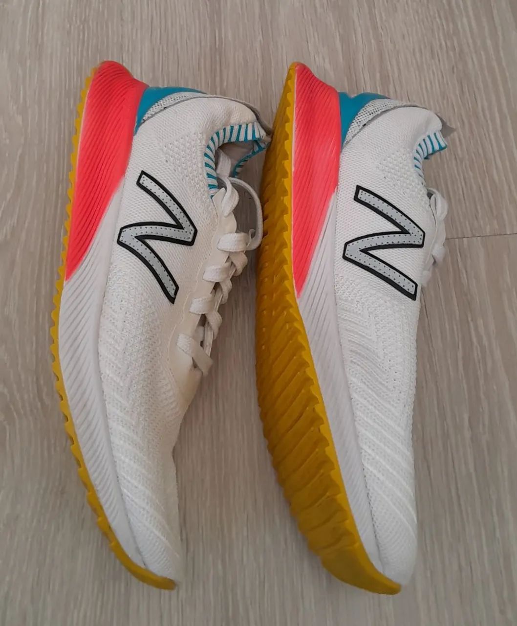 Tênis New Balance Fuel Cell 42 Original - Foto 2