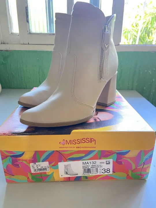 Bota Mississipi Cano Curto Bege