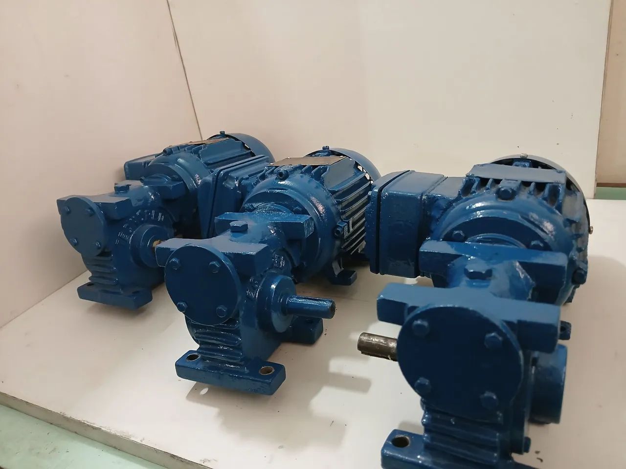 Motoredutor trifásico 0,25 cv redução 1:40 - Foto 3