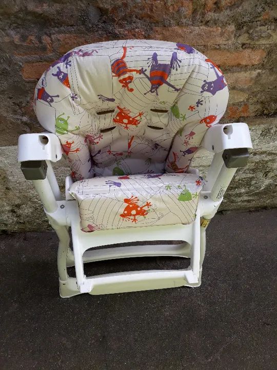 Cadeira de Alimentação( não tem bandeja ) - Foto 2