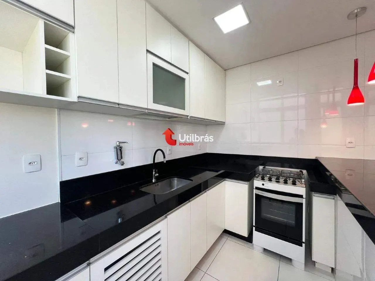 Apartamento para aluguel, 3 quartos, 1 suíte, 1 vaga, Floresta - Belo Horizonte/MG