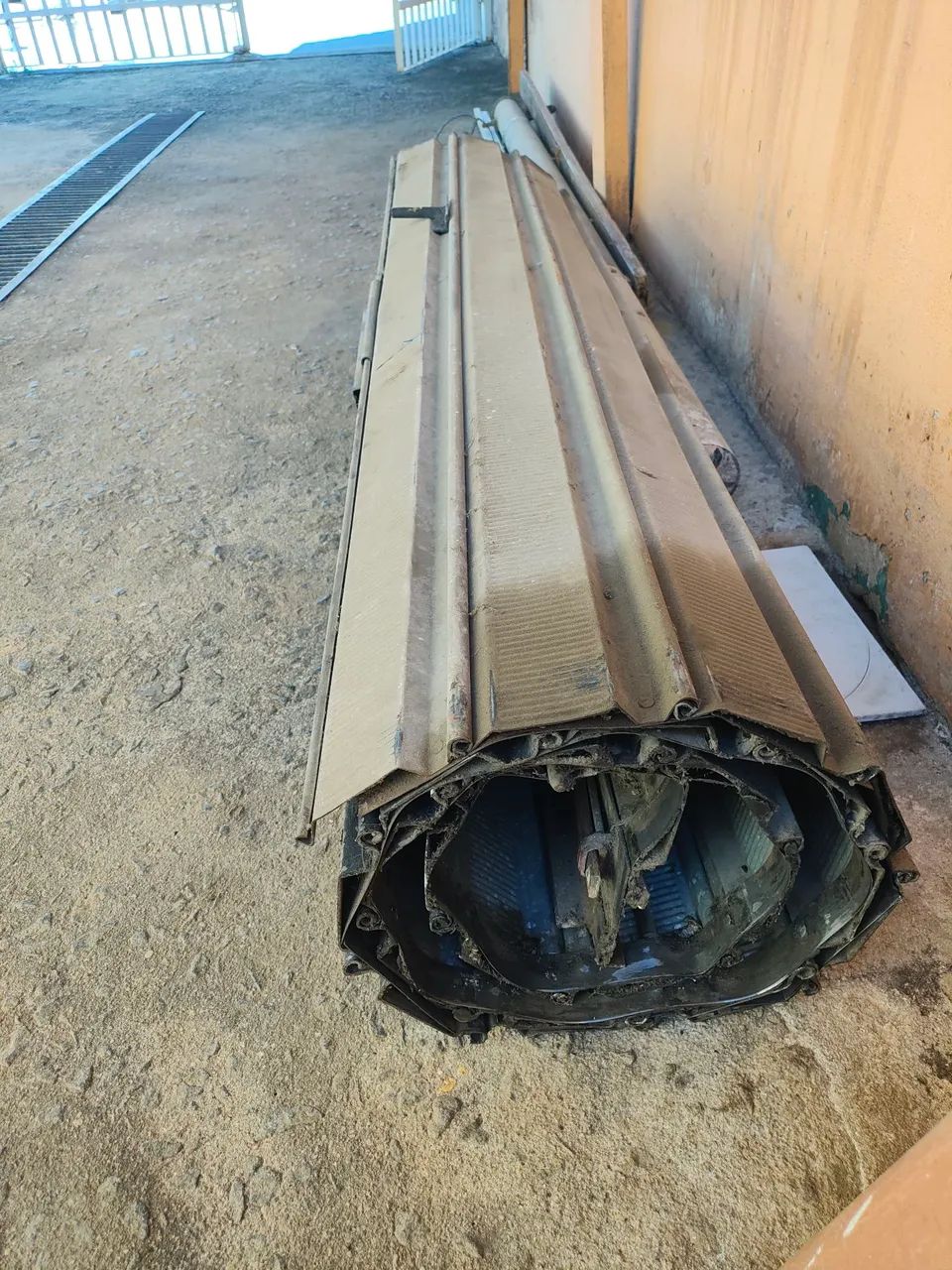 Porta de enrolar de aço manual  - Foto 3