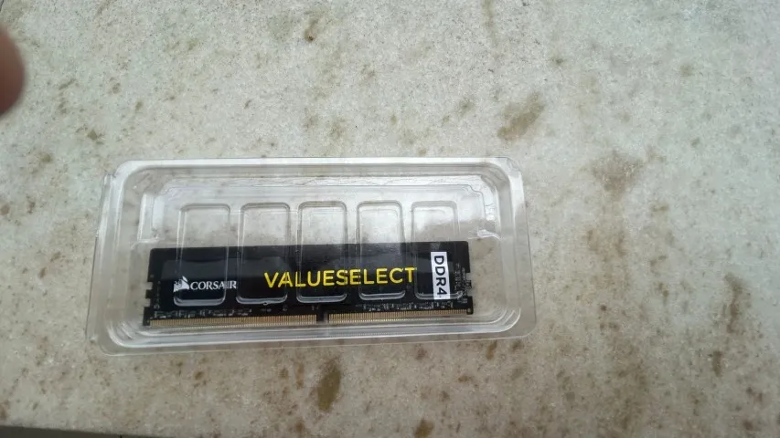 Memória RAM 8Gb DDR4 2133 MHz Corsair Value Select