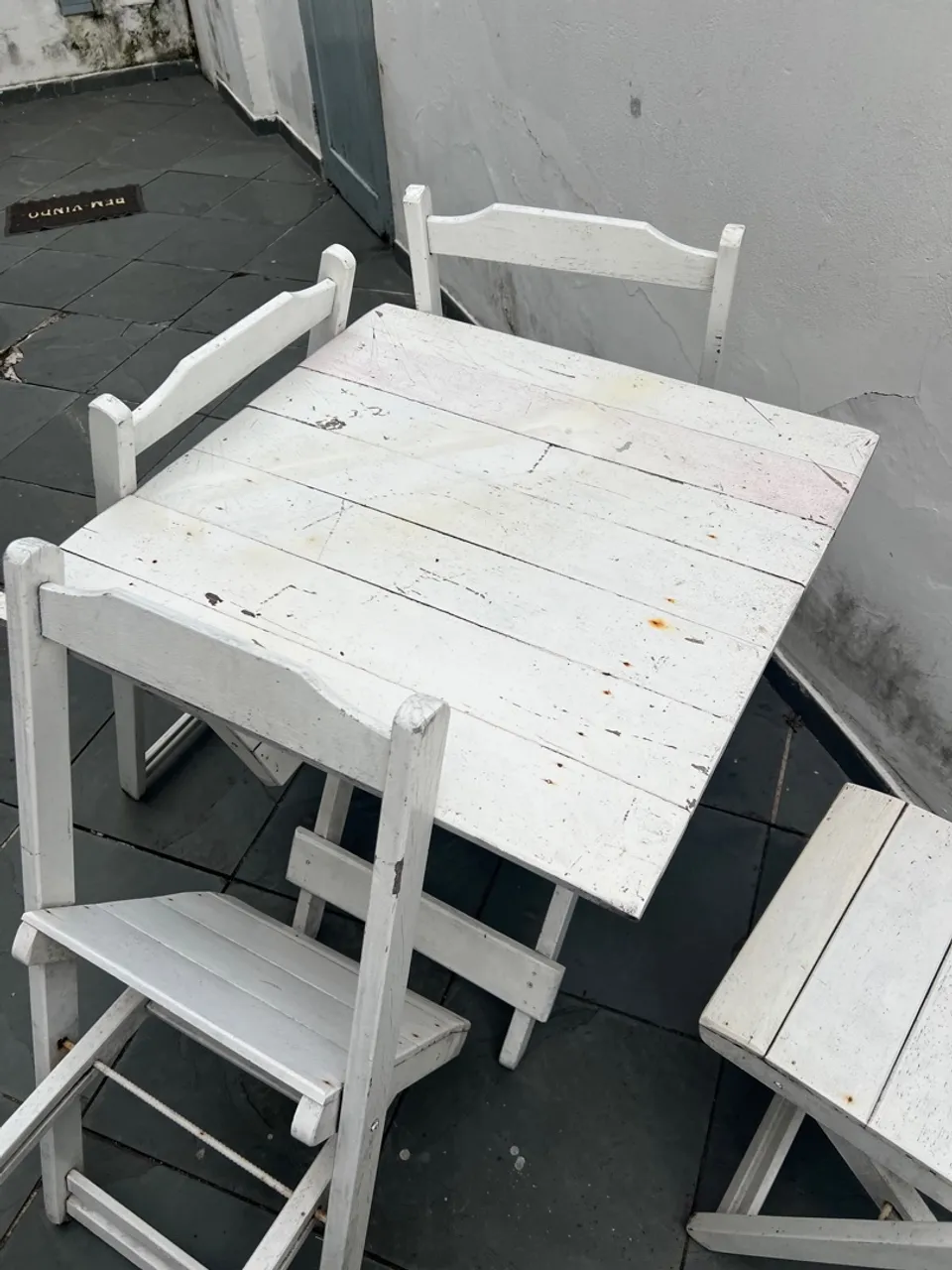 Conjunto de mesa e cadeiras dobráveis - Branco