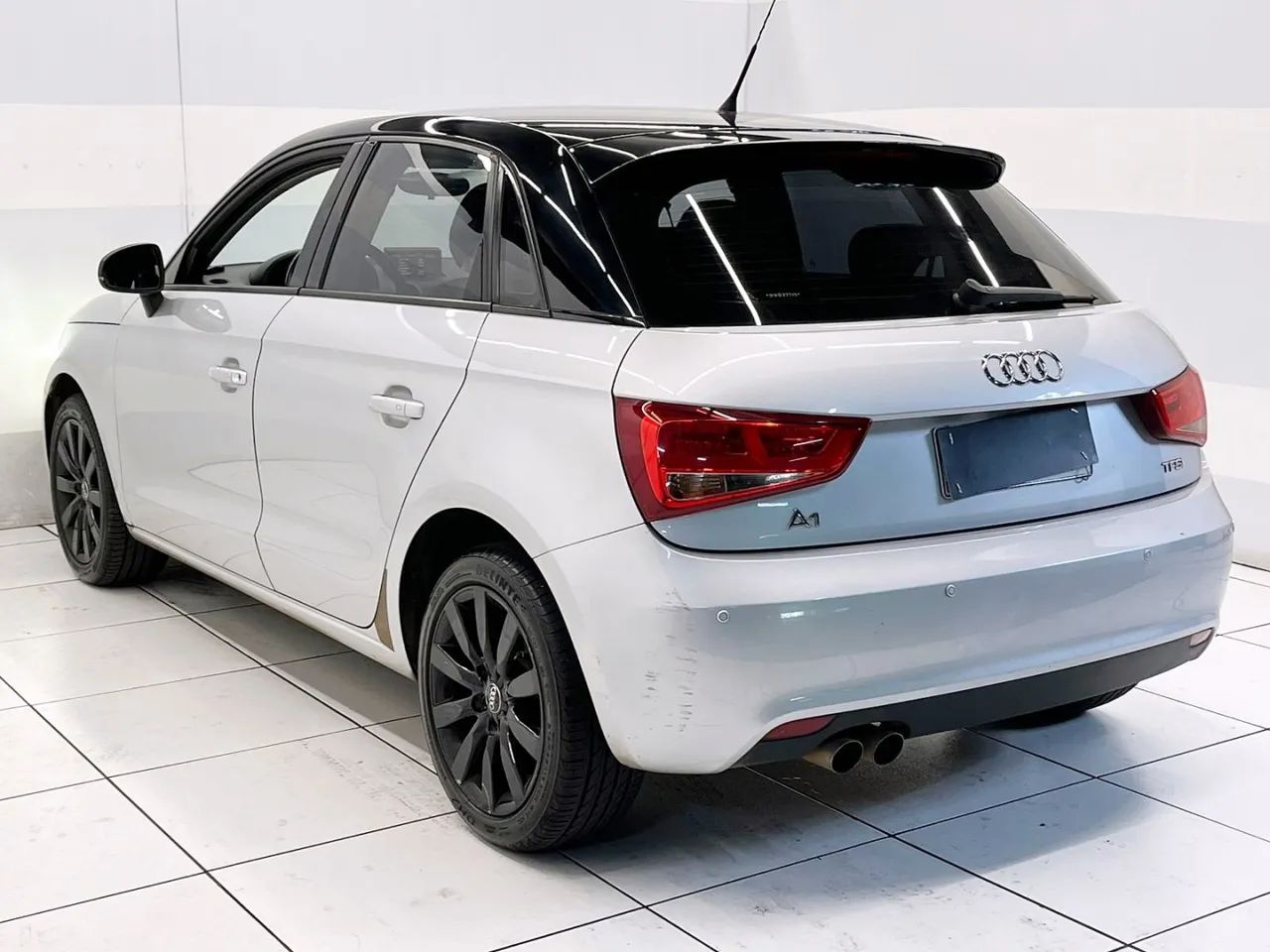 Audi A1 2013 1.4 tfsi sportback attraction 16v 122cv gasolina 4p s-tronic - Foto 5