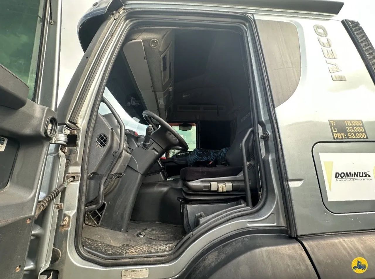 IVECO STRALIS 440 6X2<br>2013/2013<br>TETO ALTO<br>AUTOMÁTICO - Foto 14