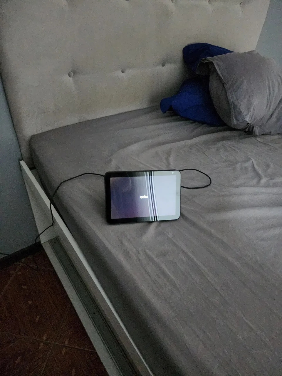 Alexa echo show 8 primeira geração defeito