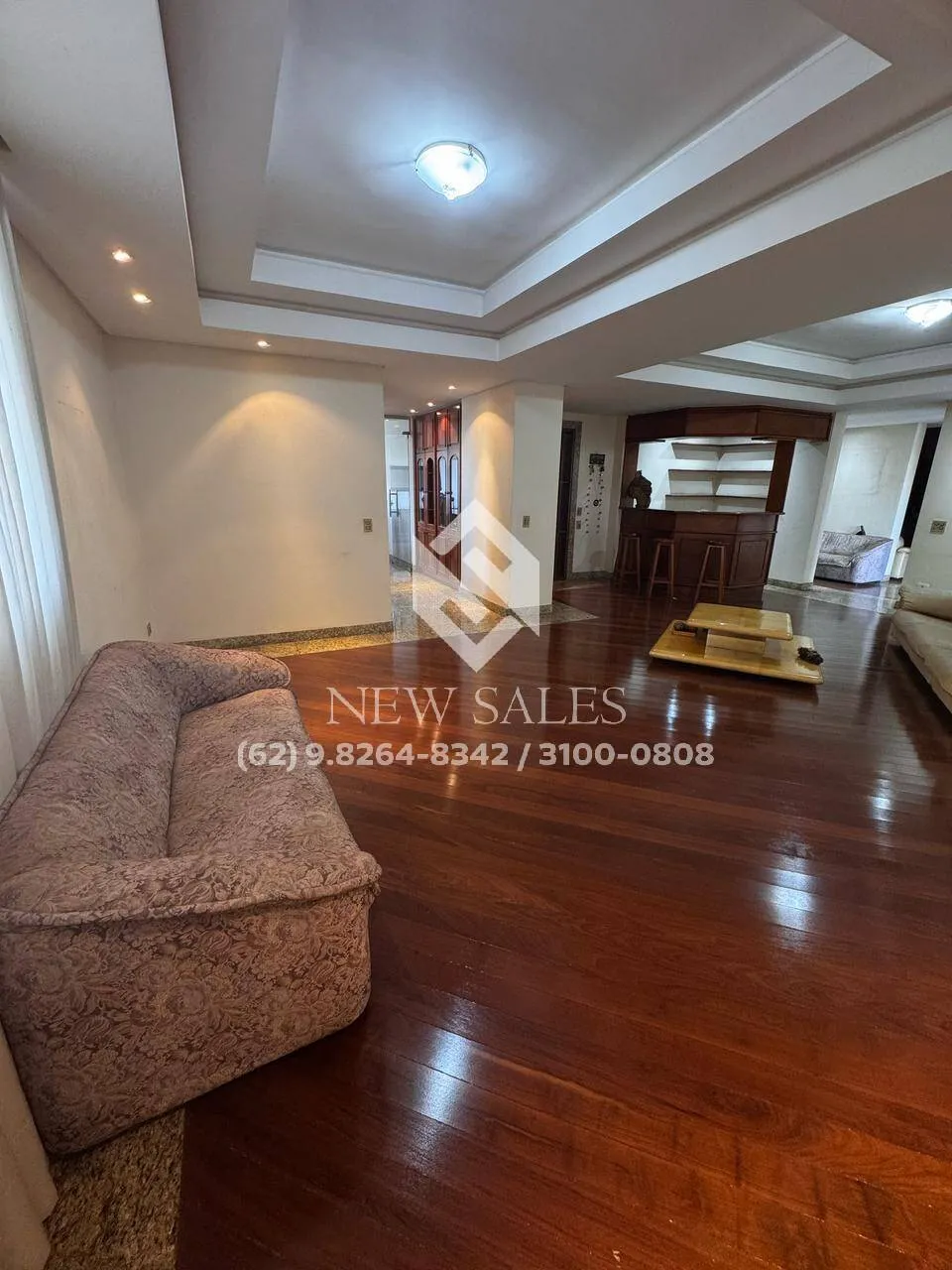 Apartamento 5 quartos, 2 suítes - Setor Oeste