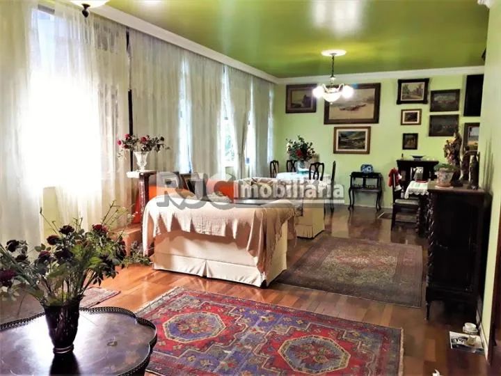 Apartamento de 180 metros quadrados no bairro Tijuca com 3 quartos - Foto 2