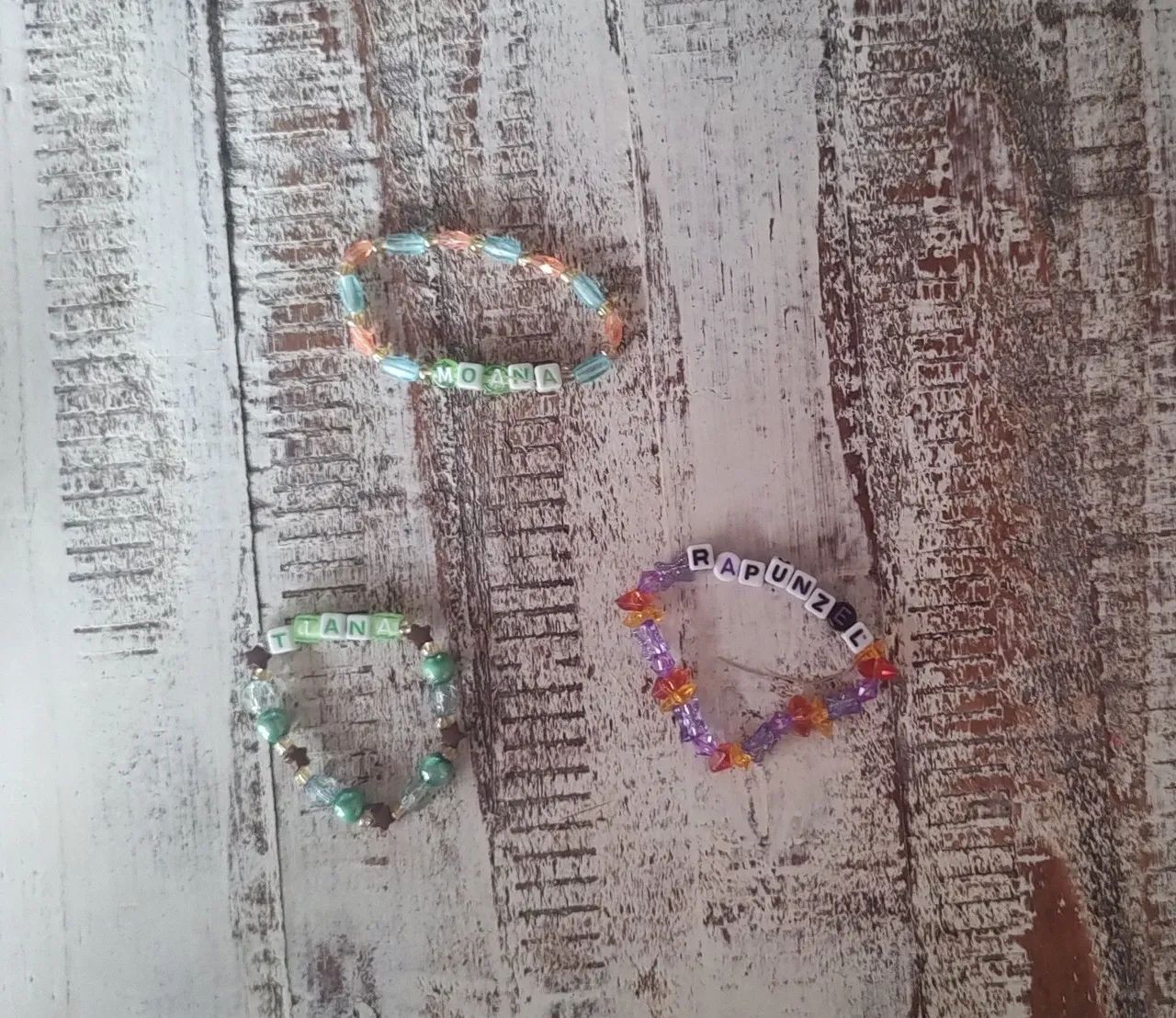 Pulseiras de miçangas personalizadas - Princesas Disney 
