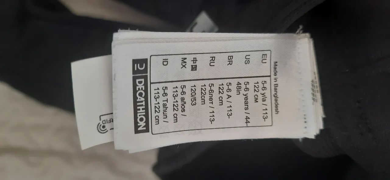 Calça Infantil de Futebol Goleiro Kipsta Preta - Decathlon<br>Tamanho - 5 a 6 anos - Foto 4