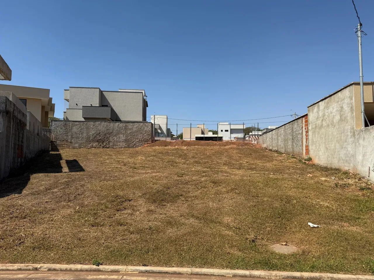 Lote/Terreno para venda com 430 metros quadrados em Jardins Barcelona - Senador Canedo - G - Foto 2