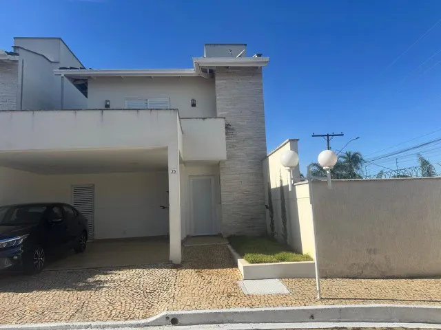 Aluguel de Sobrado, 3 suítes plenas, 2 vagas de garagem, no Sítios Santa Luzia