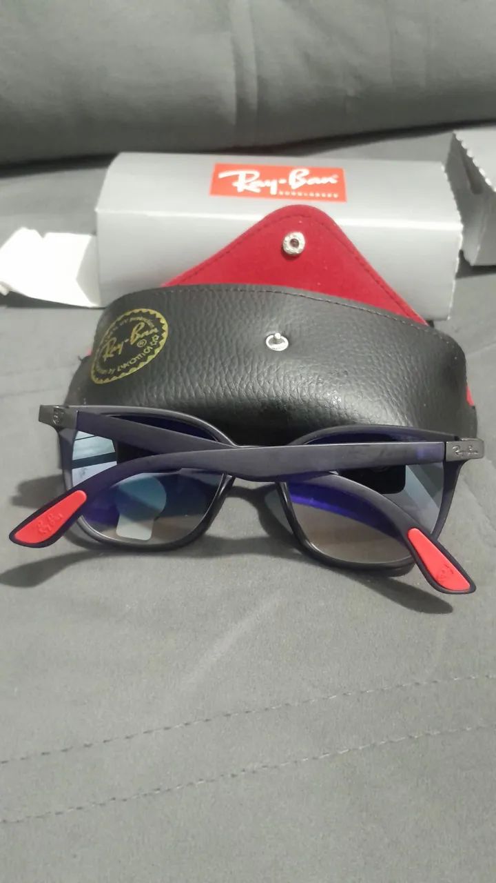 Óculos Ferrari rayban - Foto 2
