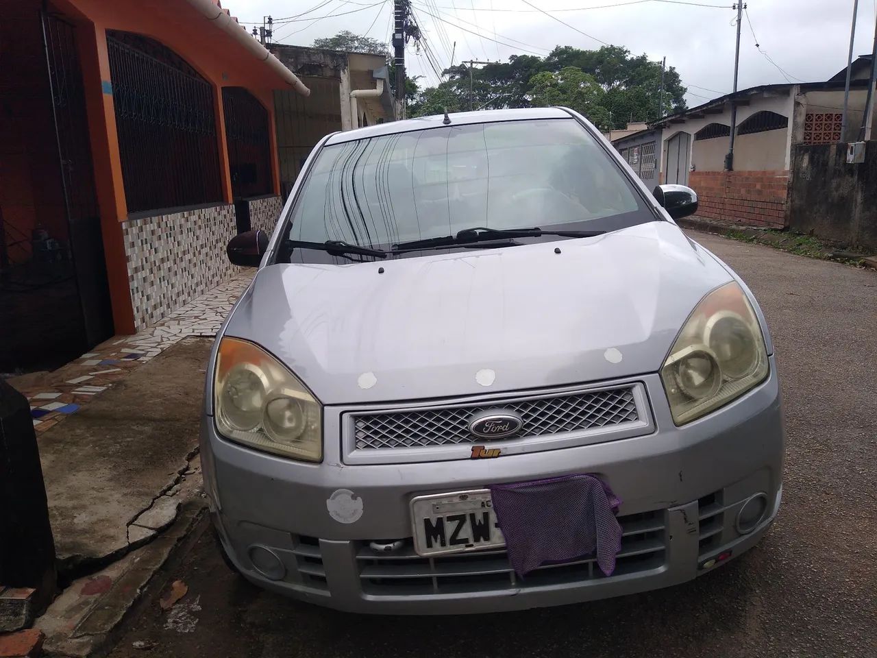 Ford fiesta e ótimo estado de conservação valor a  combinar aceito proposta  - Foto 4