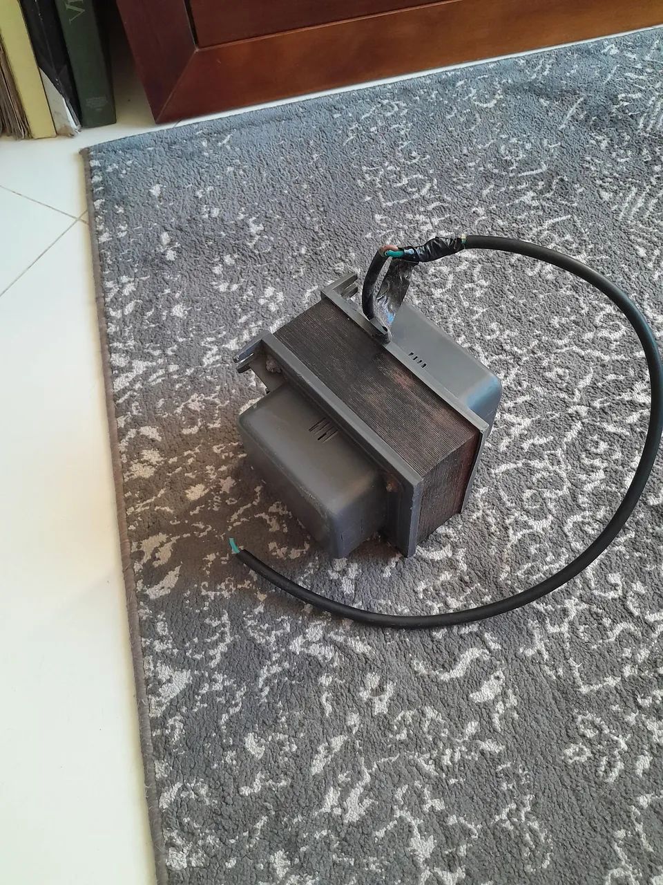 Transformador Trancil 300w  110v / 220v - uso geral