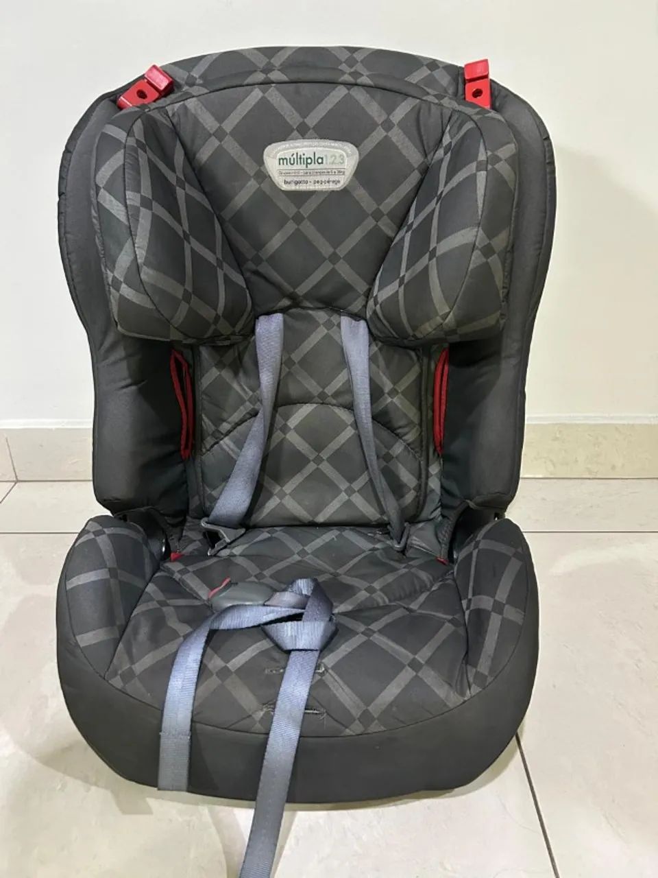 Cadeirinha infantil para carro
