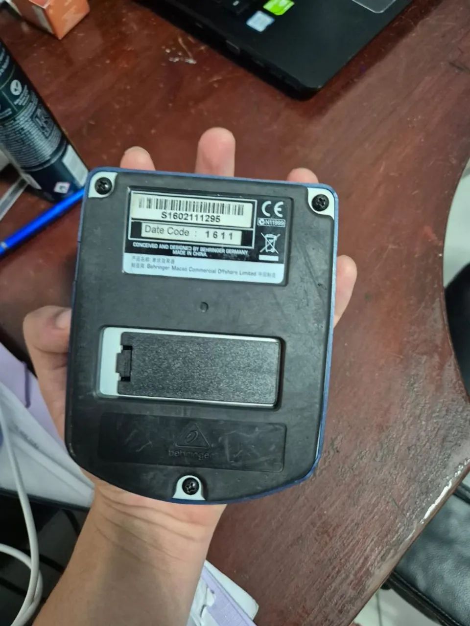 Pedal Behringer GDI21+ Fonte de Alimentação  - Foto 3
