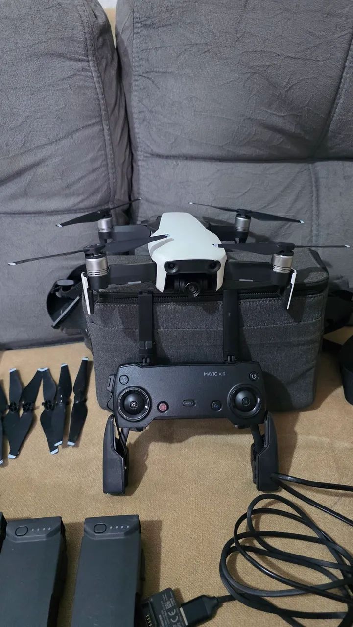 DJI Mavic Air com kit Fly More - Foto 3