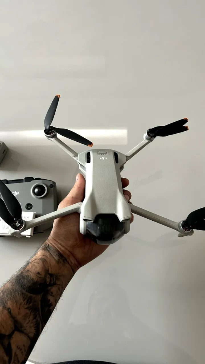 VENDO OU TROCO Drone DJI MINI 3 - Foto 2