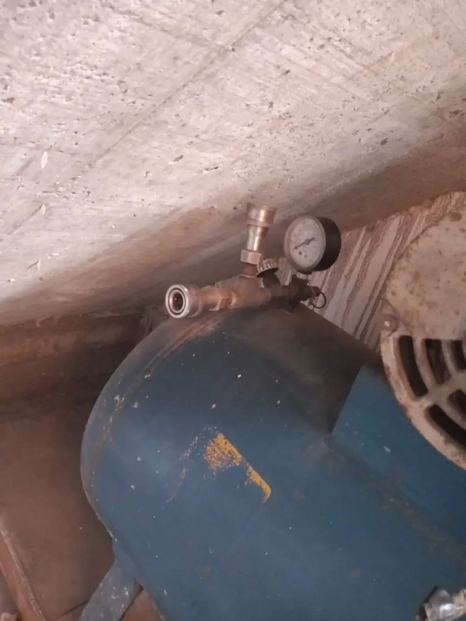 Compressor douat 130L - Foto 5