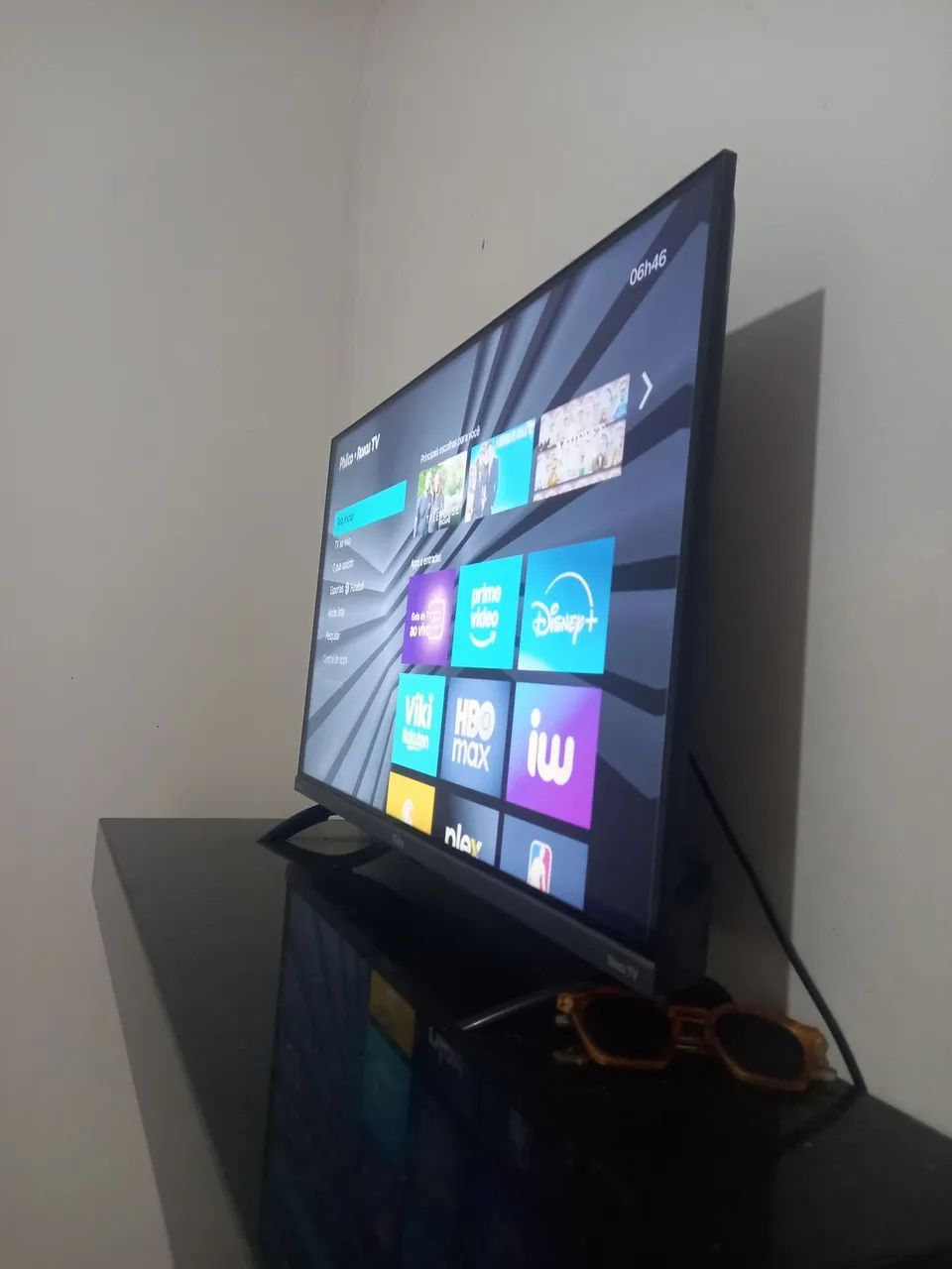 Vendo TV roku  4 k 32 polegadas  - Foto 2