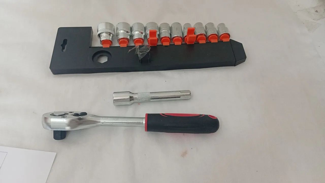 Jogo de soquetes de 1/2 Pol com catracas e extensor - Foto 4