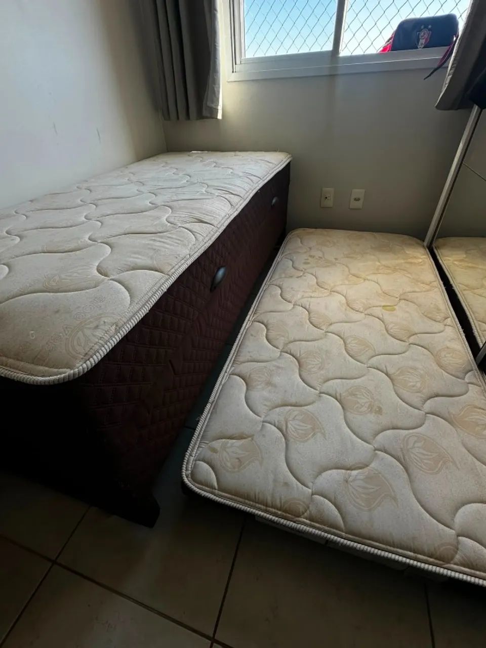 Cama de solteiro baú com cama auxiliar