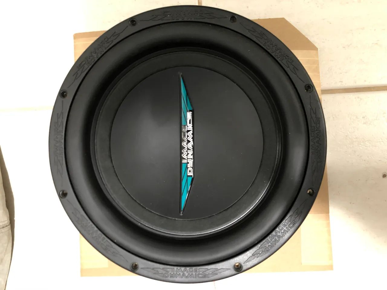 Subwoofer automotivo Image Dynamics IDMAX 10 V3 D2