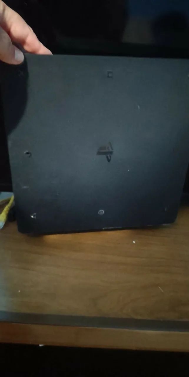 PS4 slim  Valor 300s/controle com 2 controlee 400 e - Foto 2