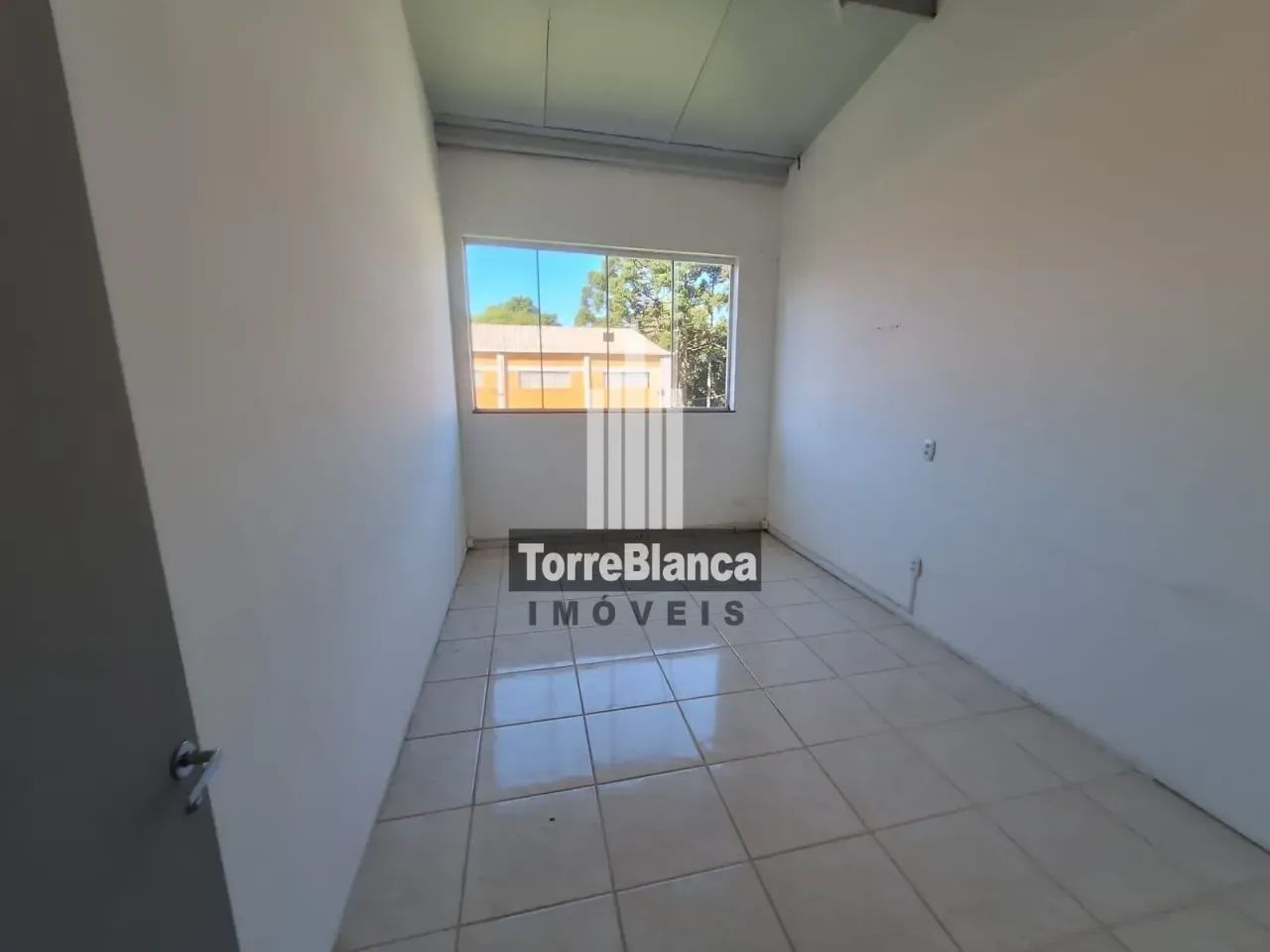 Galpão / Barracão para locação, 1100 m², 5 salas, 4 banheiros, Estacionamento com 20 vagas - Foto 12