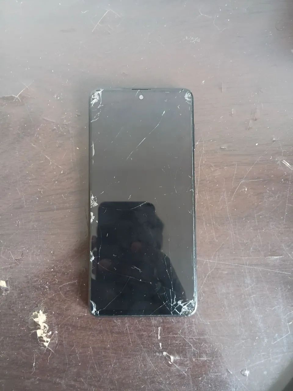 Samsung M54 5G com tela trincada mais funcionando