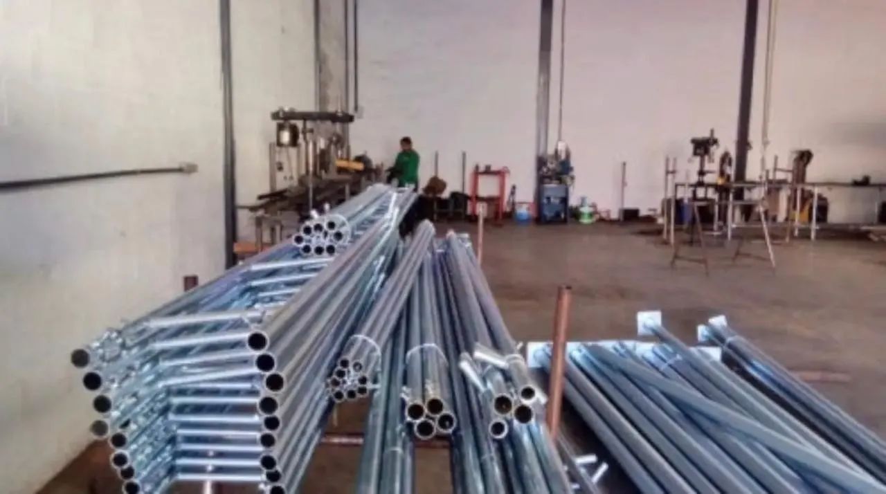 Fabricamos e alugamos tenda 10x10,  4x4, 5x5 todas as tendas são novas galvonizado...  - Foto 4