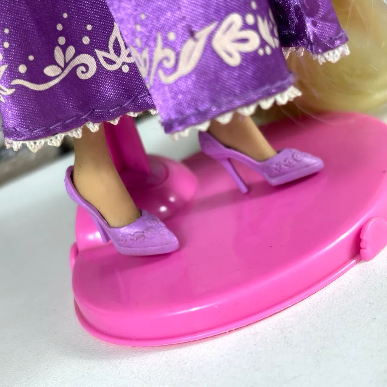 Boneca Princesa Rapunzel Articulada - Disney Parks 2017 - Foto 5