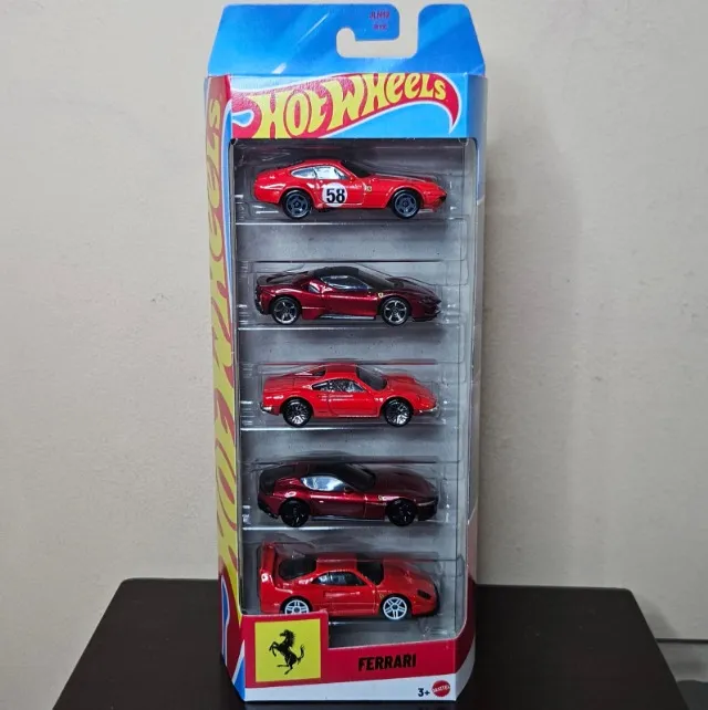 Hot Wheels - Pack Ferrari - Hobbies e coleções - Santa Cruz