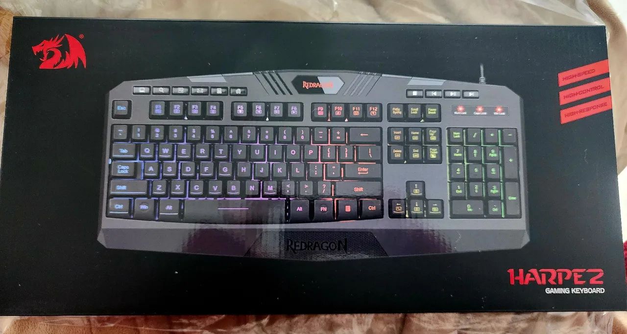 TECLADO GAMER RGB