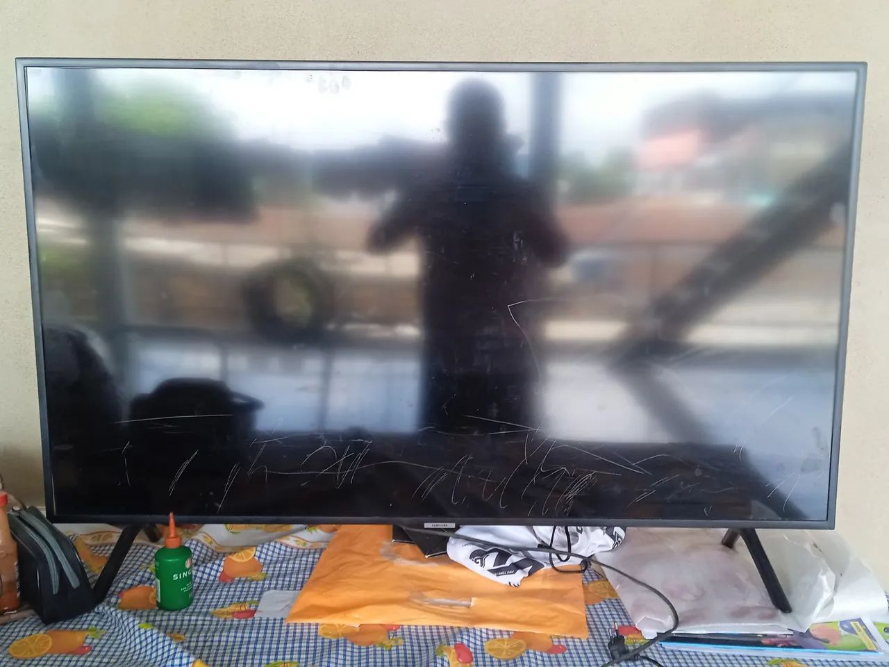Vendo 2 TVs com defeito de tela. - Foto 3