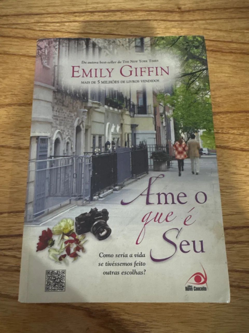 Ame o que é seu EMILY GUFFIN 